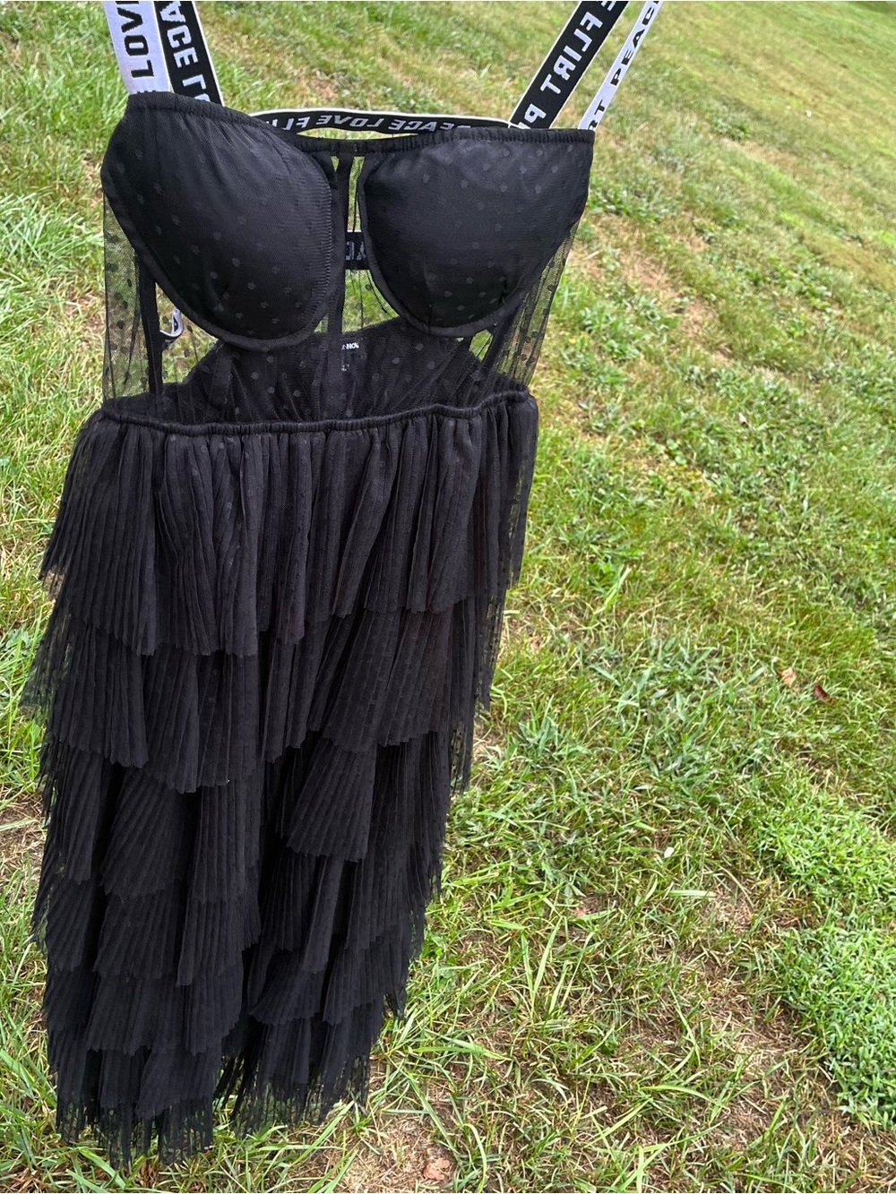 Dress - Picture 7 of 10